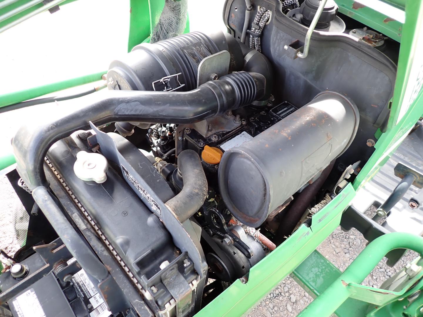 ./imagenes/INVOICE/2019/16536/TRACTOR JOHN DEERE_2305 (29).JPG